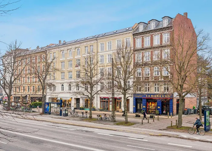 Elegant Apartment With Prime Location In Osterbro